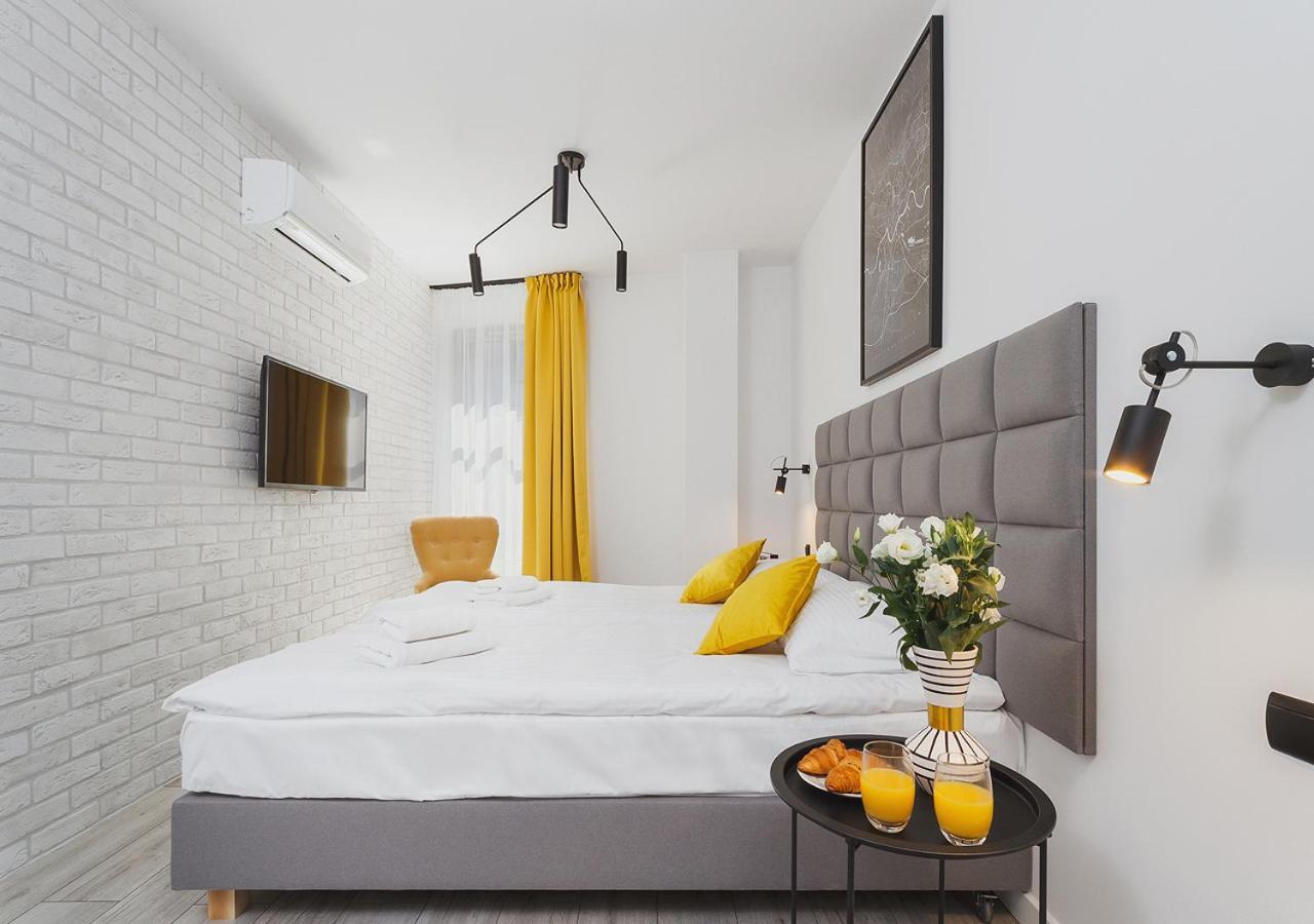 Aaron Aparthotel Krakow Exterior photo